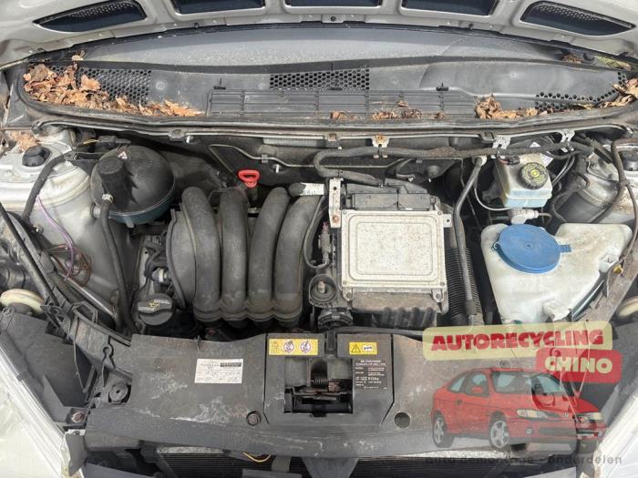 Używane Silnik Mercedes A (W169) 1.5 A-150 5-Drs. Cena € 450,00 Procedura marży oferowane przez Autorecycling Chino B.V.