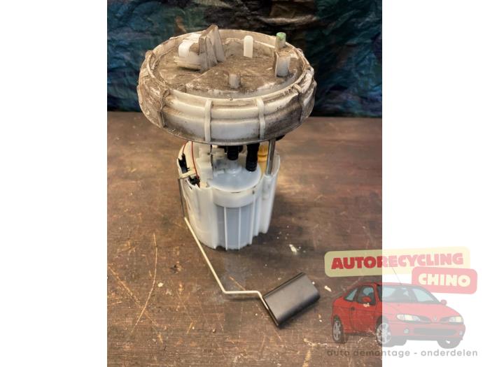 Begagnade Bensinpump Alfa Romeo 147 (937) 1.6 Twin Spark 16V Pris € 50,00 Marginaltabell erbjuds av Autorecycling Chino B.V.