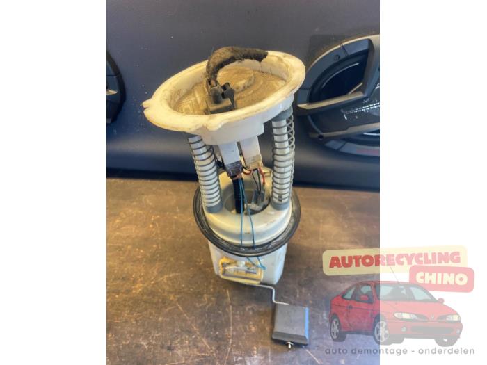 Gebrauchte Benzinpumpe Mercedes A (W169) 1.5 A-150 5-Drs. Preis € 50,00 Margenregelung angeboten von Autorecycling Chino B.V.