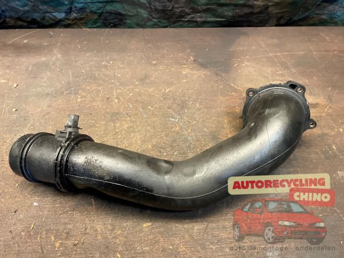 Gebrauchte Intercooler Rohr Mercedes E (W212) E-220 CDI 16V BlueEfficiency,BlueTEC Preis € 35,00 Margenregelung angeboten von Autorecycling Chino B.V.