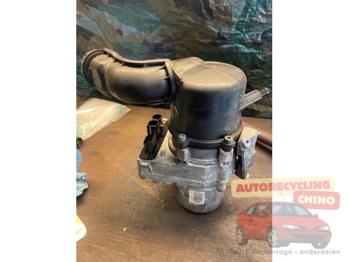 Usagé Pompe de direction Peugeot 508 (8D) 1.6 THP 16V Prix € 275,00 Règlement à la marge proposé par Autorecycling Chino B.V.
