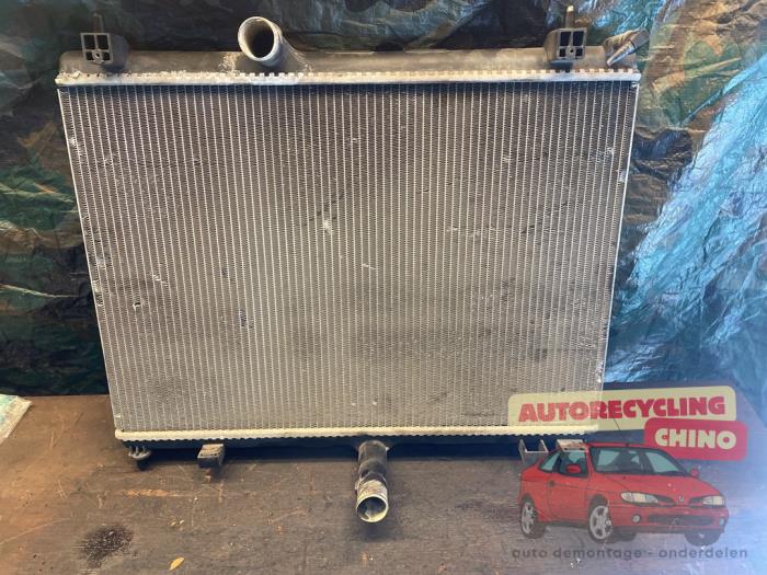 Usagé Radiateur Peugeot 508 (8D) 1.6 THP 16V Prix € 40,00 Règlement à la marge proposé par Autorecycling Chino B.V.