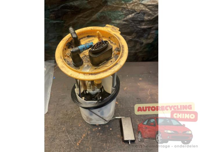 Begagnade Dieselpump Skoda Octavia Combi (1Z5) 1.6 TDI Greenline Pris € 50,00 Marginaltabell erbjuds av Autorecycling Chino B.V.