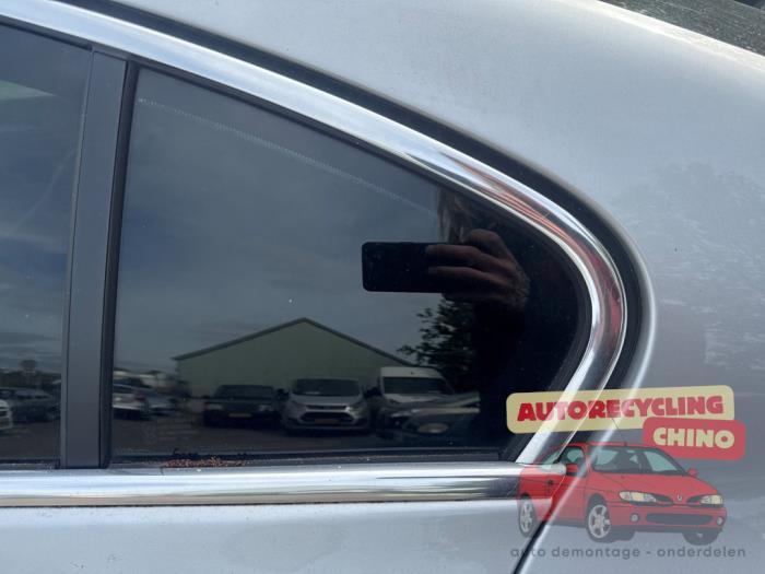 Usados Ventanilla triangular izquierda detrás Opel Insignia 2.0 CDTI 16V 140 ecoFLEX Precio € 75,00 Norma de margen ofrecido por Autorecycling Chino B.V.