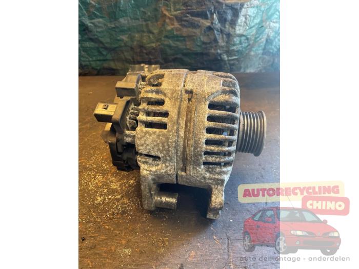Usagé Dynamo Volkswagen Polo IV (9N1/2/3) 1.4 FSI 16V Prix € 35,00 Règlement à la marge proposé par Autorecycling Chino B.V.