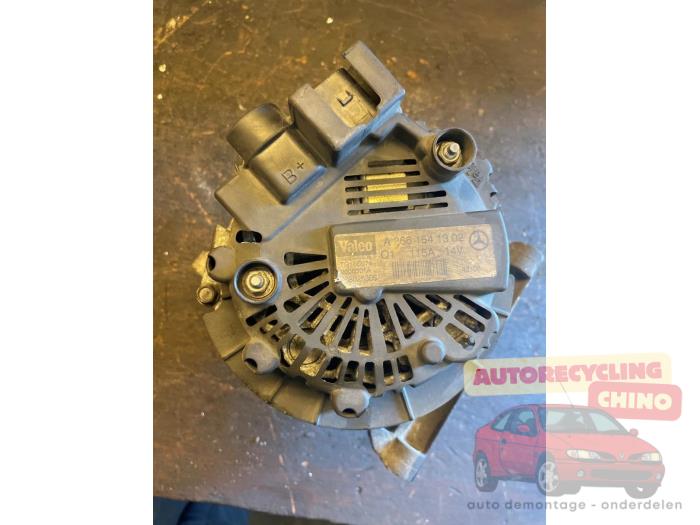 Dynamo van een Mercedes-Benz B (W245) 2.0 B-180 NGT 16V 2009