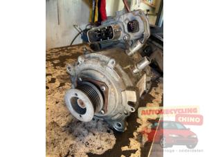 Dynamo van een Volvo V60 I (FW/GW) 2.4 D6 20V Plug-in Hybrid AWD 2013