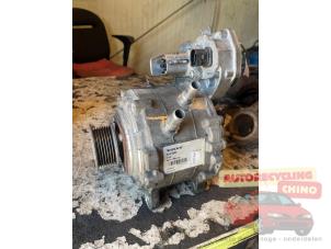 Dynamo van een Volvo V60 I (FW/GW) 2.4 D6 20V Plug-in Hybrid AWD 2013