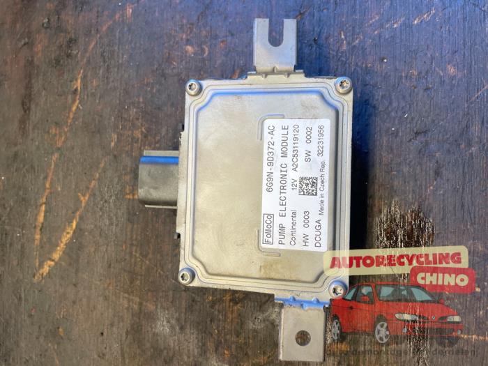 Usagé Module pompe carburant Volvo V60 I (FW/GW) 2.4 D6 20V Plug-in Hybrid AWD Prix € 50,00 Règlement à la marge proposé par Autorecycling Chino B.V.