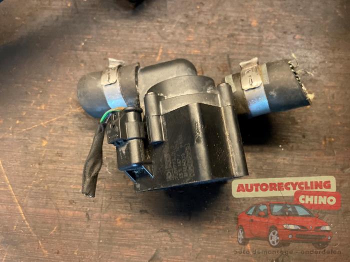Begagnade Extra vattenpump Volvo V60 I (FW/GW) 2.4 D6 20V Plug-in Hybrid AWD Pris € 35,00 Marginaltabell erbjuds av Autorecycling Chino B.V.