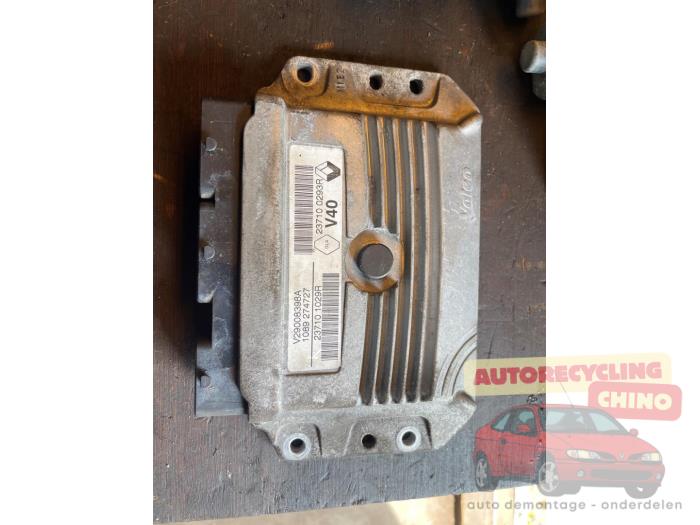 Used Engine management computer Renault Megane III Grandtour (KZ) 1.4 16V TCe 130 Price € 120,00 Margin scheme offered by Autorecycling Chino B.V.