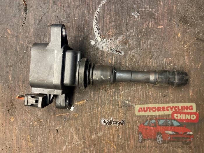 Usagé Broche bobine Renault Megane III Grandtour (KZ) 1.4 16V TCe 130 Prix € 20,00 Règlement à la marge proposé par Autorecycling Chino B.V.