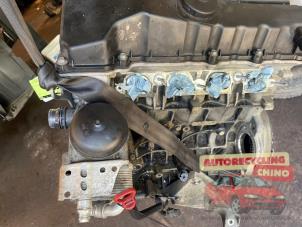 Motor van een BMW X3 (E83) 2.0 16V 2010