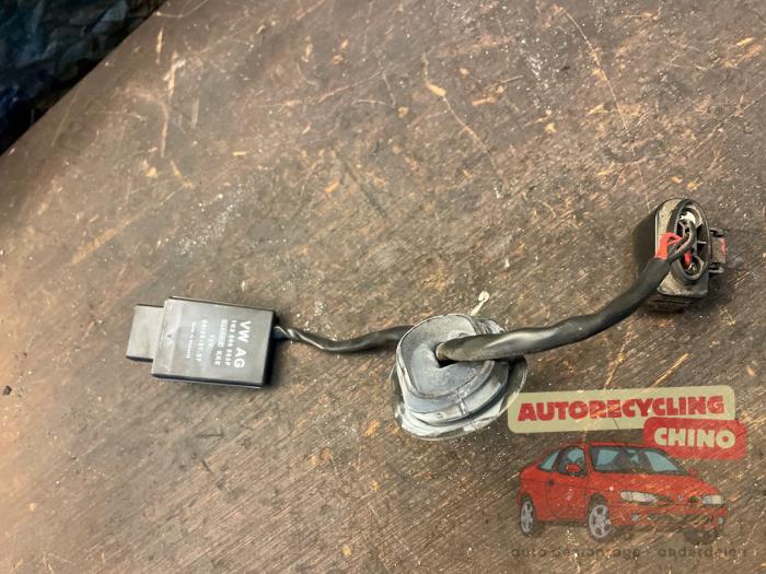 Usagé Module pompe carburant Skoda Octavia Combi (1Z5) 1.4 TSI 16V Prix € 25,00 Règlement à la marge proposé par Autorecycling Chino B.V.