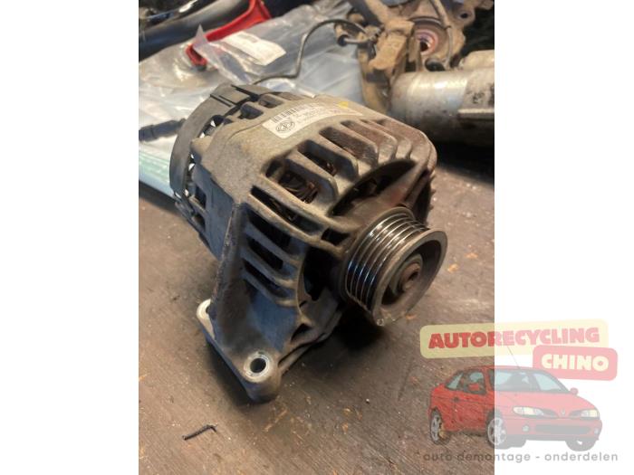 Dynamo van een Fiat Panda (169) 1.2 Fire 2005