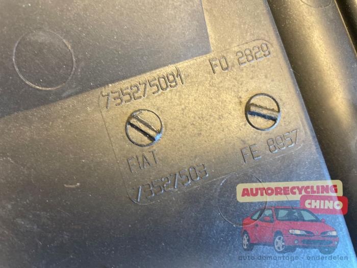 Begagnade Luftfilter Fiat Punto II (188) 1.2 16V Pris € 45,00 Marginaltabell erbjuds av Autorecycling Chino B.V.
