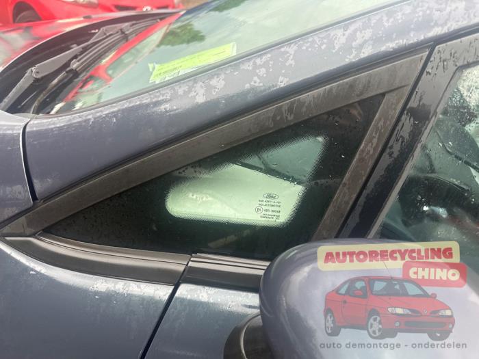 Usados Ventanilla triangular izquierda delante Ford Fiesta 6 (JA8) 1.25 16V Precio € 75,00 Norma de margen ofrecido por Autorecycling Chino B.V.
