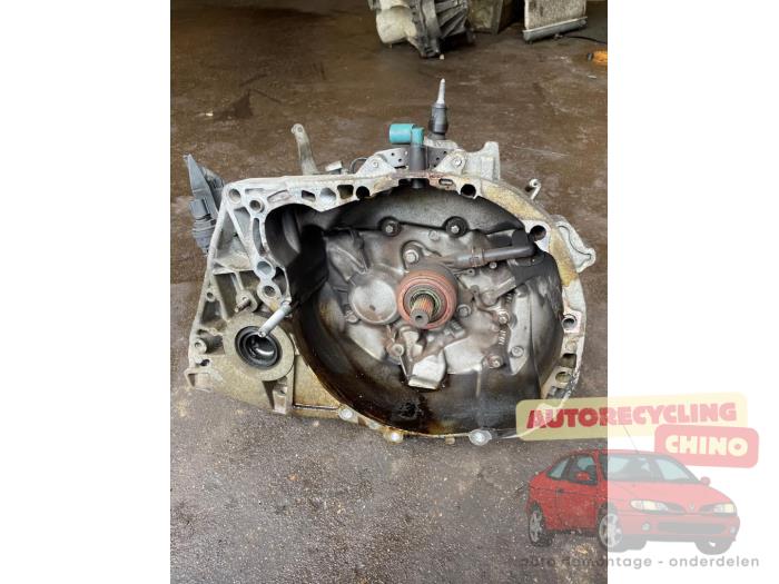 Gebrauchte Getriebe Dacia Logan MCV I (KS) 1.6 16V Preis € 250,00 Margenregelung angeboten von Autorecycling Chino B.V.