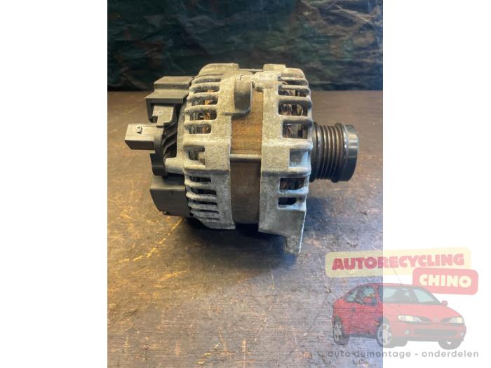 Begagnade Dynamo Mercedes B (W246/W242) 1.6 B-180 BlueEFFICIENCY Turbo 16V Pris € 100,00 Marginaltabell erbjuds av Autorecycling Chino B.V.