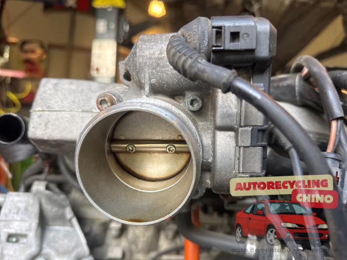 Engine from a Skoda Superb (3U4) 1.8 20V Turbo 2004
