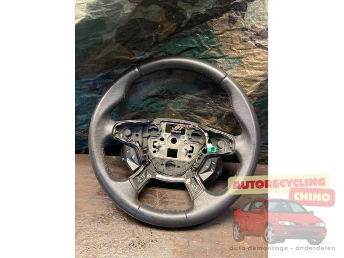 Begagnade Ratt Ford Focus 3 1.6 Ti-VCT 16V 125 Pris € 75,00 Marginaltabell erbjuds av Autorecycling Chino B.V.