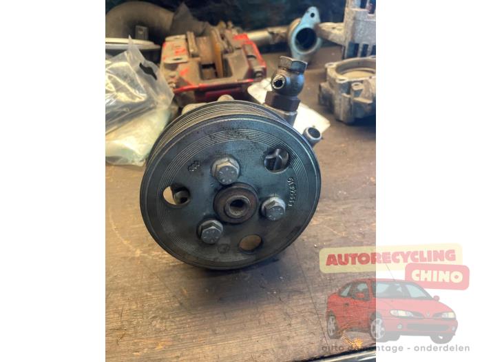 Usagé Pompe direction assistée Alfa Romeo 159 Sportwagon (939BX) 1.8 TBi 16V Prix € 150,00 Règlement à la marge proposé par Autorecycling Chino B.V.