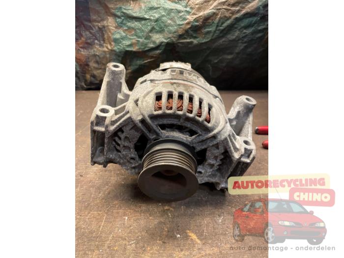 Dynamo van een Opel Vectra C GTS 2.2 DIG 16V 2007