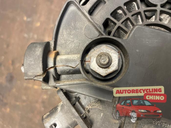 Dynamo van een Opel Vectra C GTS 2.2 DIG 16V 2007