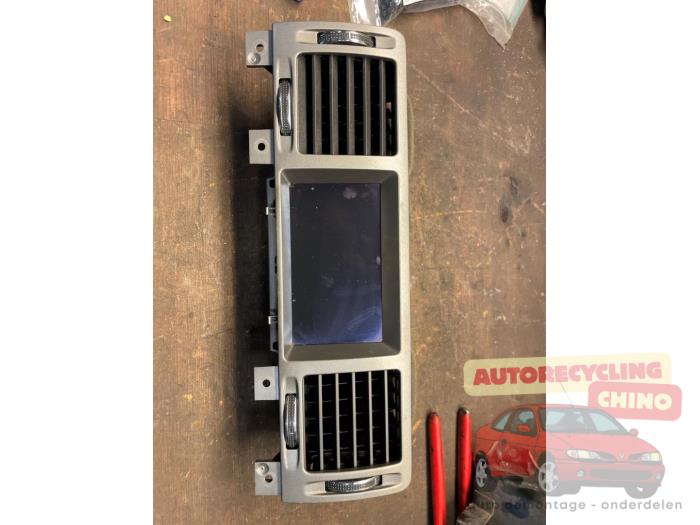 Begagnade Innerdisplay Opel Vectra C GTS 2.2 DIG 16V Pris € 70,00 Marginaltabell erbjuds av Autorecycling Chino B.V.
