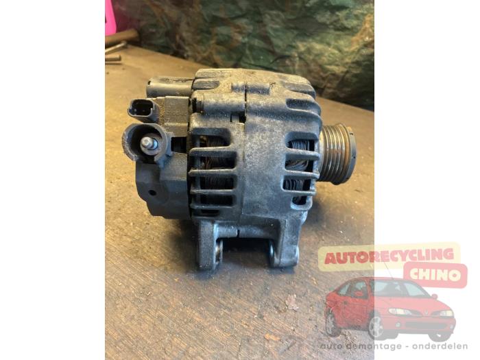 Usagé Dynamo Citroen C4 Cactus (0B/0P) 1.2 PureTech 110 12V Prix € 75,00 Règlement à la marge proposé par Autorecycling Chino B.V.