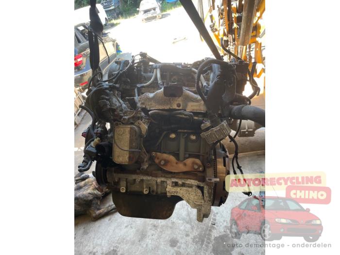 Motor van een Opel Corsa D 1.3 CDTi 16V ecoFLEX 2011