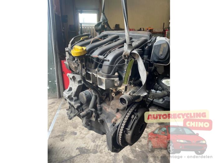 Used Engine Renault Clio III (BR/CR) 1.6 16V Price € 400,00 Margin scheme offered by Autorecycling Chino B.V.