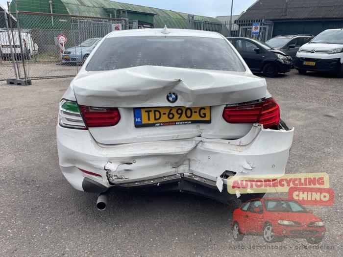 Usados Ventanilla detrás BMW 3 serie (F30) 320d 2.0 16V EfficientDynamicsEdition Precio € 200,00 Norma de margen ofrecido por Autorecycling Chino B.V.