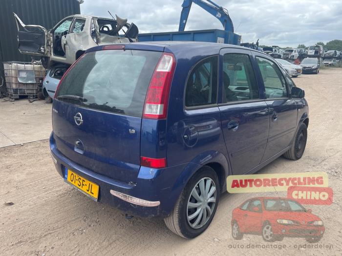 Usados Ventanilla triangular derecha detrás Opel Meriva (A) 1.6 16V Precio € 50,00 Norma de margen ofrecido por Autorecycling Chino B.V.