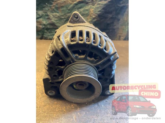 Begagnade Dynamo Renault Modus/Grand Modus (JP) 1.2 16V Pris € 50,00 Marginaltabell erbjuds av Autorecycling Chino B.V.