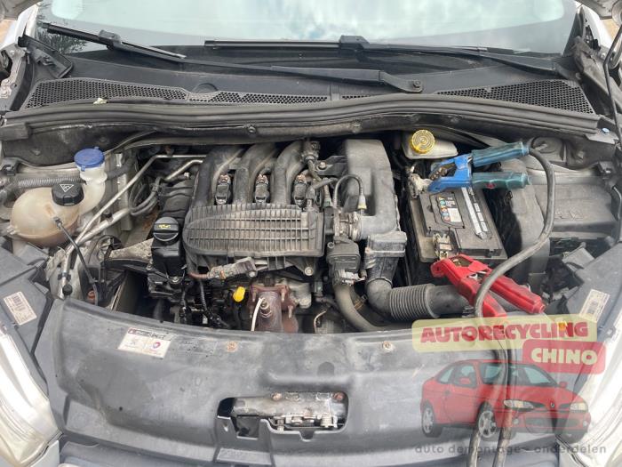 Używane Silnik Peugeot 208 I (CA/CC/CK/CL) 1.2 Vti 12V PureTech 82 Cena € 1.000,00 Procedura marży oferowane przez Autorecycling Chino B.V.