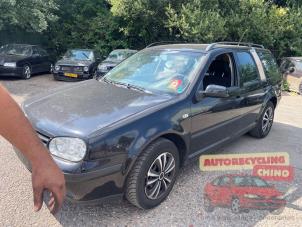 Catalyseur d'un Volkswagen Golf IV Variant (1J5) 1.6 16V 2006