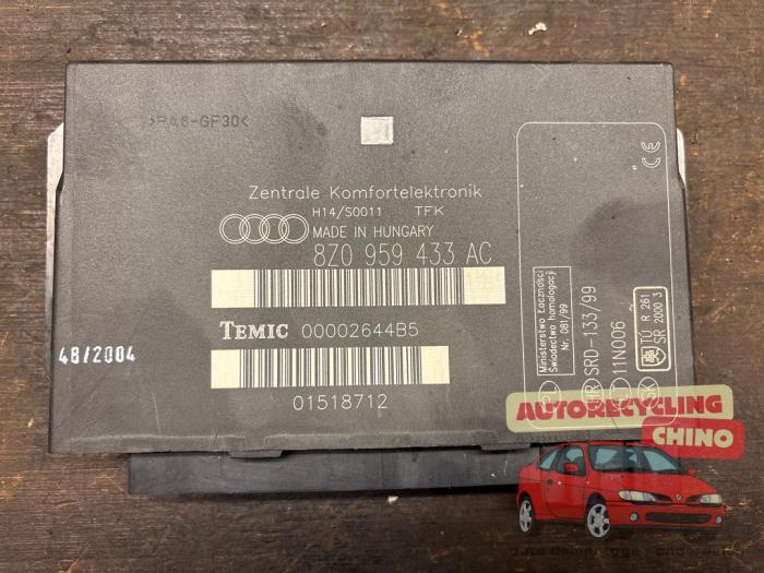 Używane Modul Comfort Audi A2 (8Z0) 1.4 16V Cena € 200,00 Procedura marży oferowane przez Autorecycling Chino B.V.