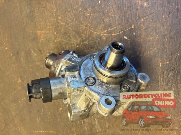 Begagnade Dieselpump Mercedes Vito (447.6) 2.0 116 CDI 16V Pris € 250,00 Marginaltabell erbjuds av Autorecycling Chino B.V.
