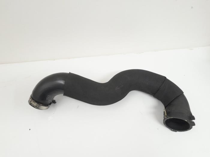Usagé Tuyau intercooler Audi A4 Avant (B8) 1.8 TFSI 16V Prix € 9,00 Règlement à la marge proposé par GEJO Revisie & Onderdelen BV