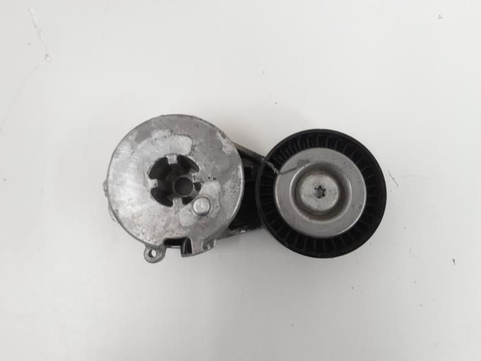 Usados Rodillo tensor correa múltiple Audi A4 Avant (B8) 1.8 TFSI 16V Precio € 9,00 Norma de margen ofrecido por GEJO Revisie & Onderdelen BV