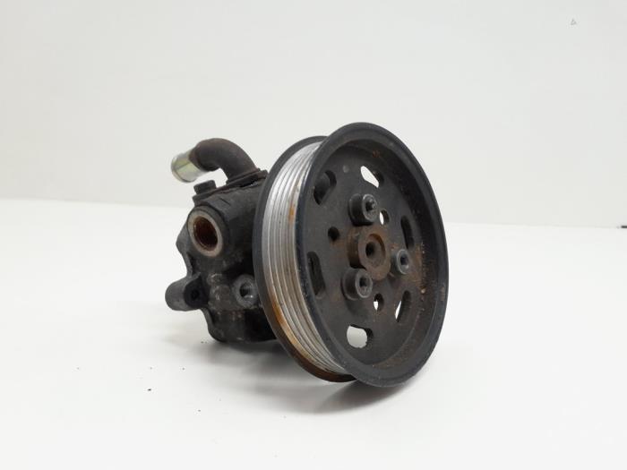 Begagnade Servostyrningspump Volkswagen Golf V (1K1) 1.9 TDI Pris € 49,00 Marginaltabell erbjuds av GEJO Revisie & Onderdelen BV