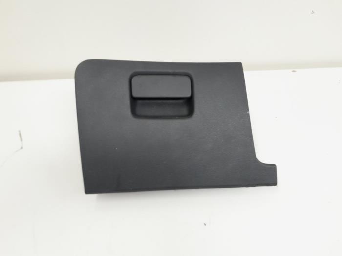 Begagnade Handskfack Volkswagen Golf VII (AUA) 1.6 TDI 16V Pris € 19,99 Marginaltabell erbjuds av GEJO Revisie & Onderdelen BV