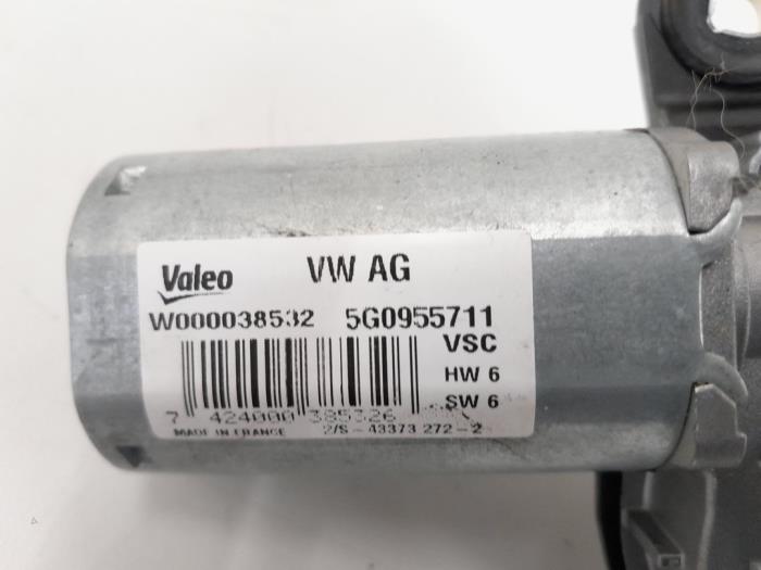 Pokrywa wycieraczki tylnej z Volkswagen Golf VII (AUA) 1.6 TDI 16V 2012