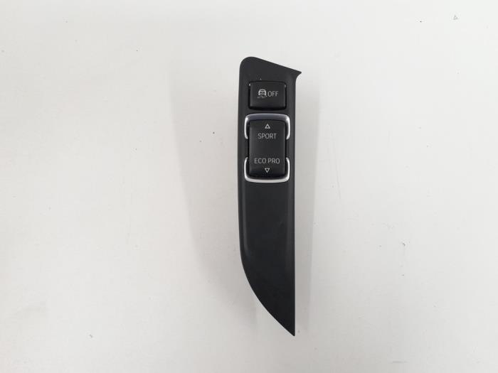Używane Przelacznik ESP BMW 1 serie (F20) 116d 2.0 16V Cena € 9,50 Procedura marży oferowane przez GEJO Revisie & Onderdelen BV