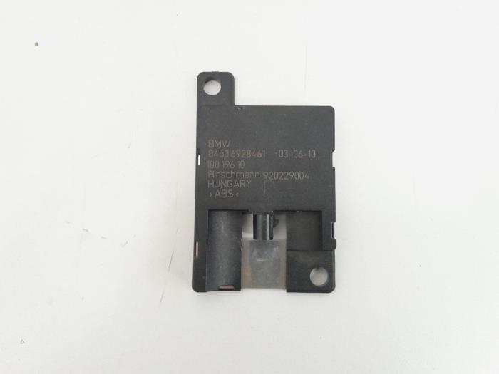 Używane Antena Bluetooth BMW 1 serie (F20) 116d 2.0 16V Cena € 9,00 Procedura marży oferowane przez GEJO Revisie & Onderdelen BV