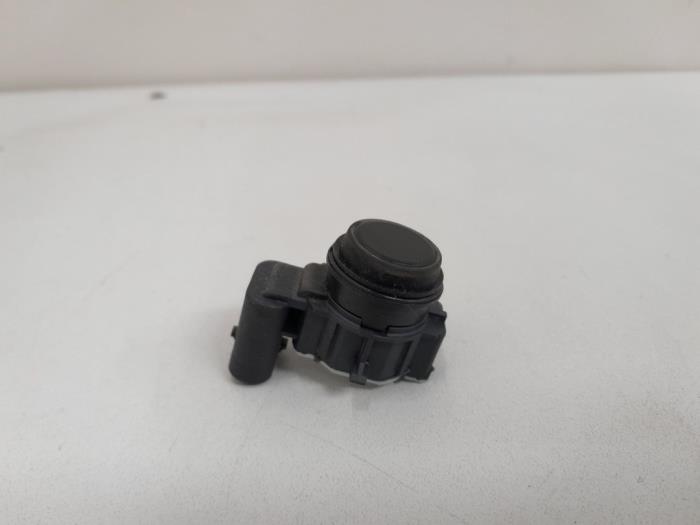 Usados Sensor PDC BMW 1 serie (F20) 116d 2.0 16V Precio € 17,00 Norma de margen ofrecido por GEJO Revisie & Onderdelen BV