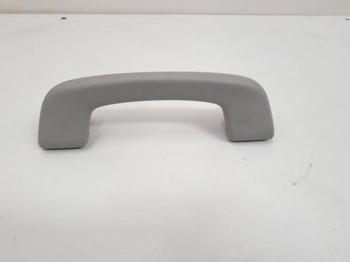 Begagnade Handtag BMW 1 serie (F20) 116d 2.0 16V Pris € 8,00 Marginaltabell erbjuds av GEJO Revisie & Onderdelen BV