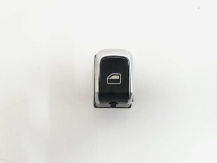 Usados Interruptor de ventanilla eléctrica Audi S6 Avant (C7) 4.0 V8 TFSI Precio € 4,00 Norma de margen ofrecido por GEJO Revisie & Onderdelen BV