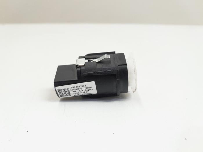 Używane Przelacznik Start/Stop Audi S6 Avant (C7) 4.0 V8 TFSI Cena € 12,00 Procedura marży oferowane przez GEJO Revisie & Onderdelen BV
